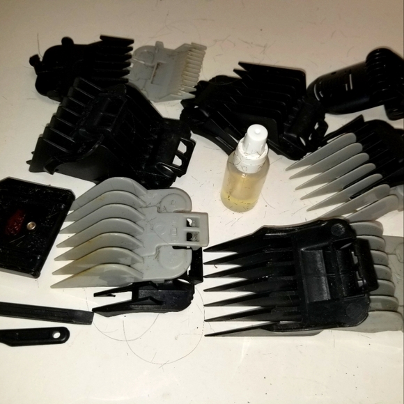 ANDIS 3 PROFESSIONAL clippers trimmer and T LINER plus assessories - Picture 3 of 4